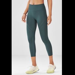 Fabletics High-Waisted Seamless Dot Capri